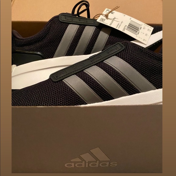 Adidas Running Shoes 8.5 - Picture 4 of 4